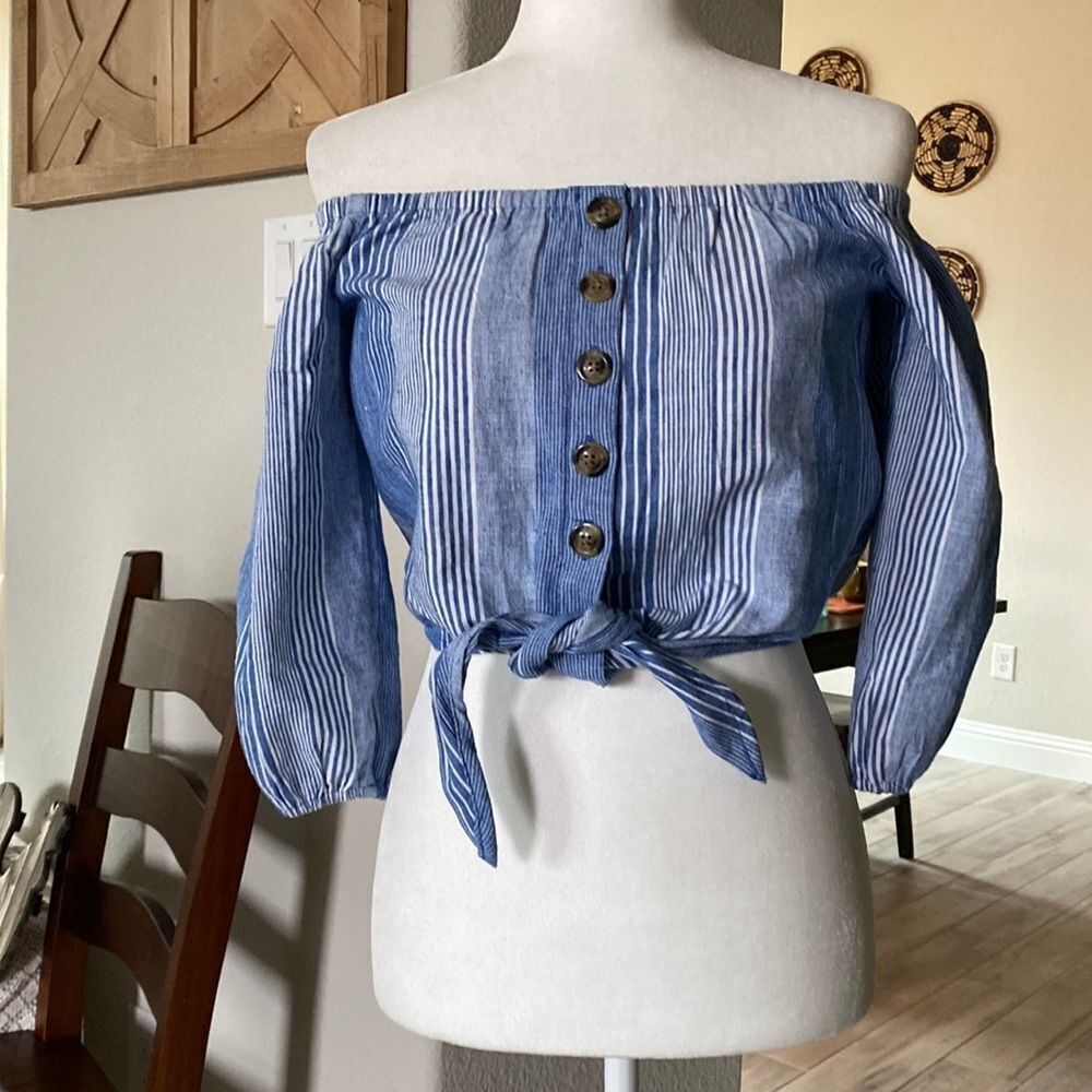 American Eagle Cropped Off Shoulder Pin Stripes Blue White Tie Front Viscose